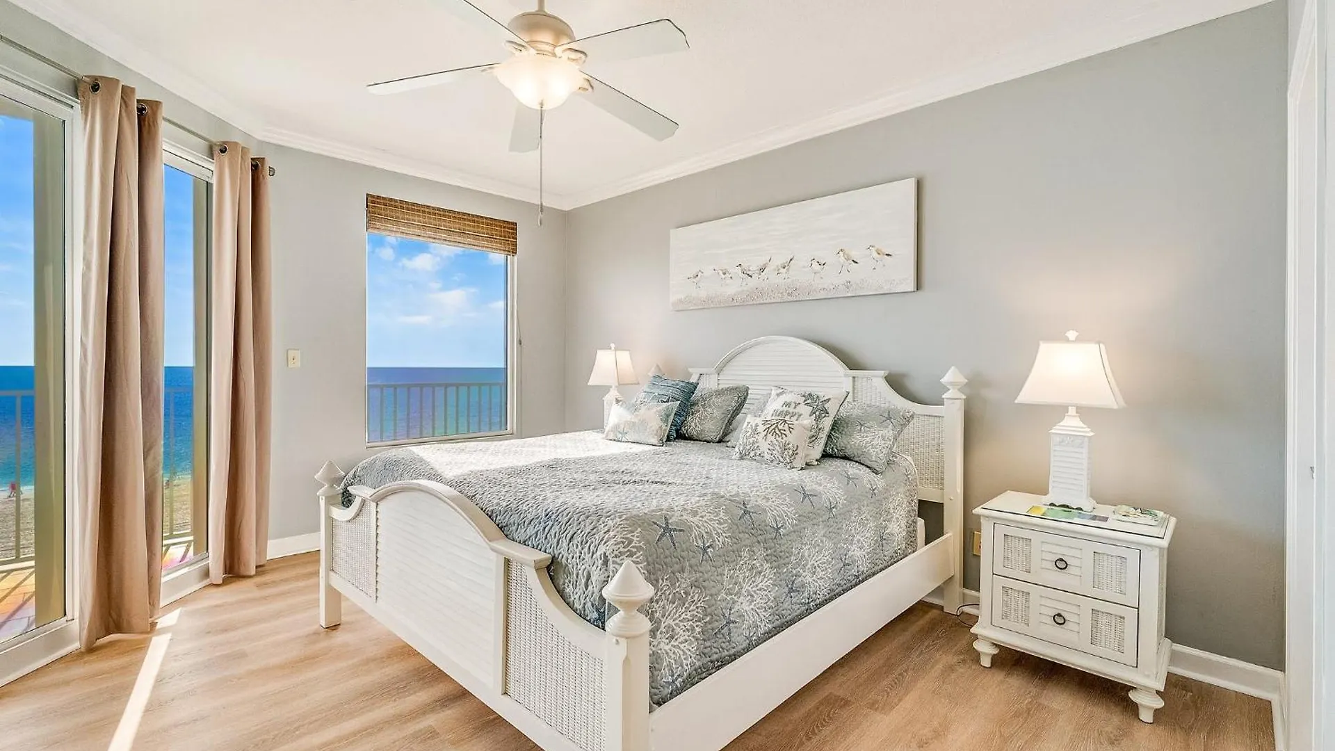 Beachfront 3Br Condo! Free Beach Chair Service! By Dolce Vita Getaways Pcb! بنما سيتي بيتش 0*,