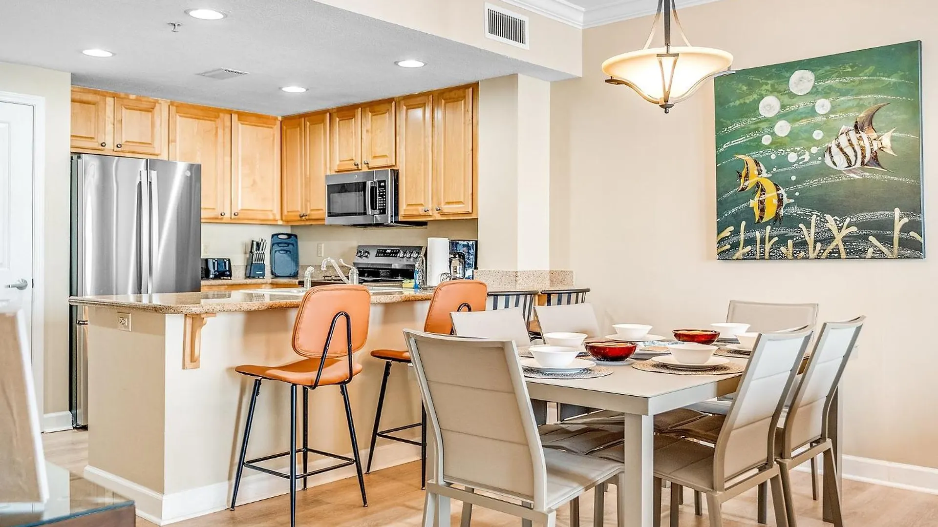Beachfront 3Br Condo! Free Beach Chair Service! By Dolce Vita Getaways Pcb! بنما سيتي بيتش
